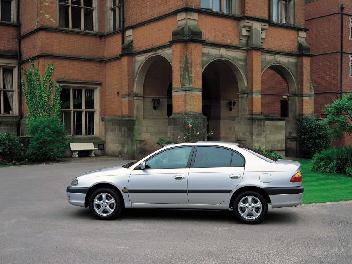 Toyota Avensis (T22) 1.8 (110 Hp)